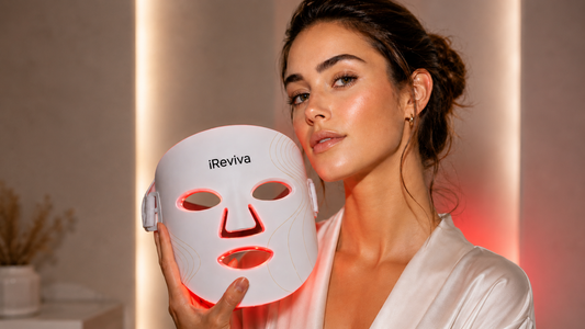 génère alt text en rapport aveec l'article "How Red Light Therapy Supports Collagen Production "